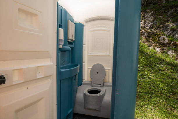 Best Portable toilet rental cost  in Claremont, NH